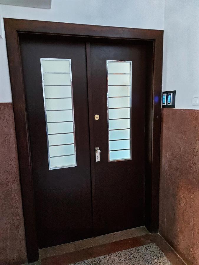Apartments Square 萨格勒布 外观 照片