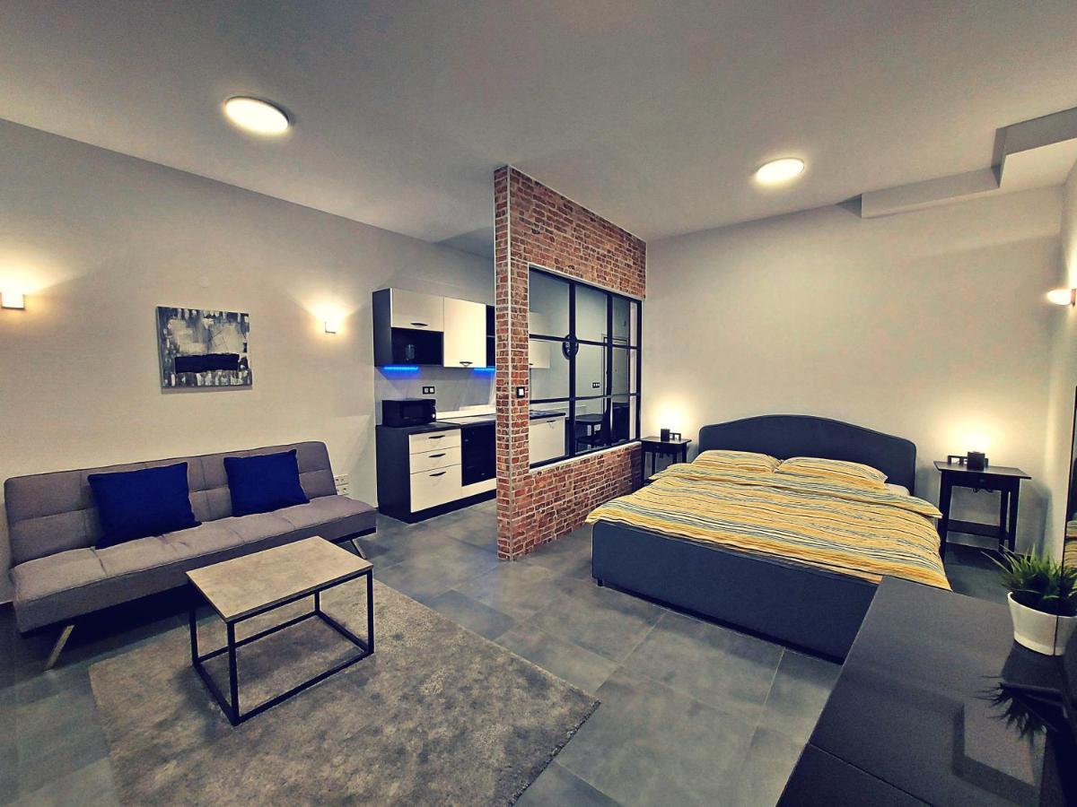 Apartments Square 萨格勒布 外观 照片