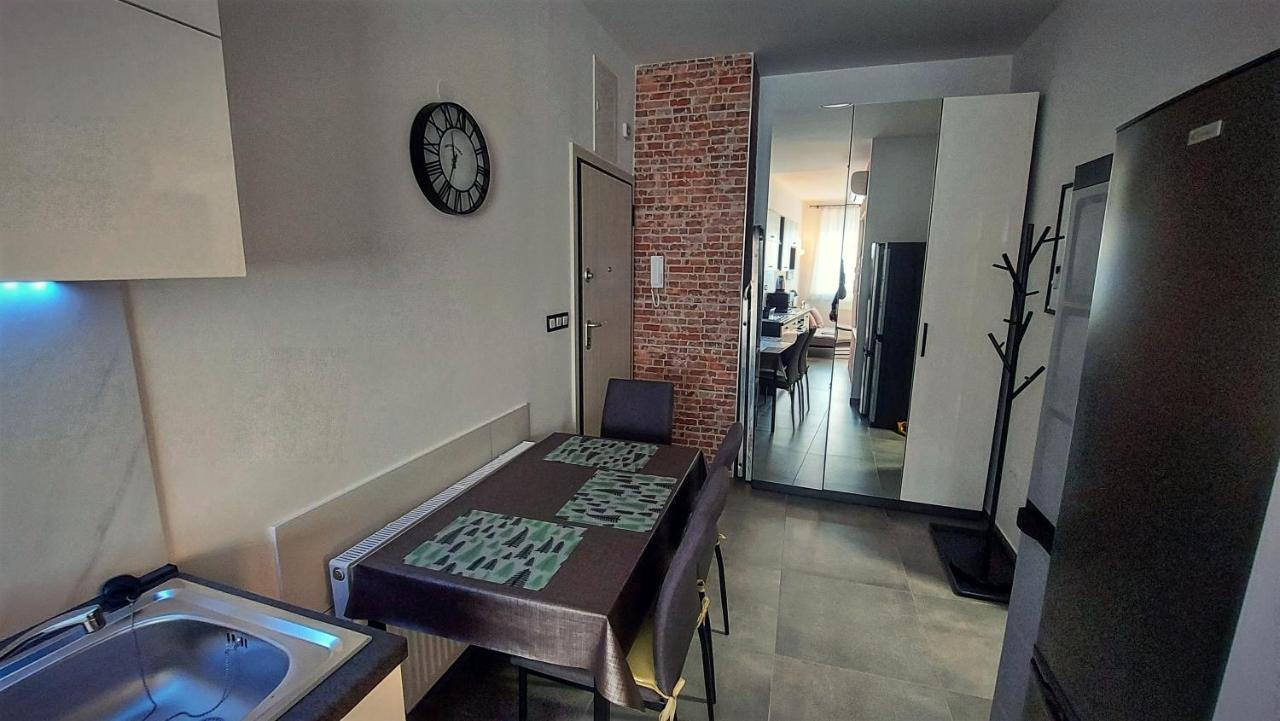 Apartments Square 萨格勒布 外观 照片